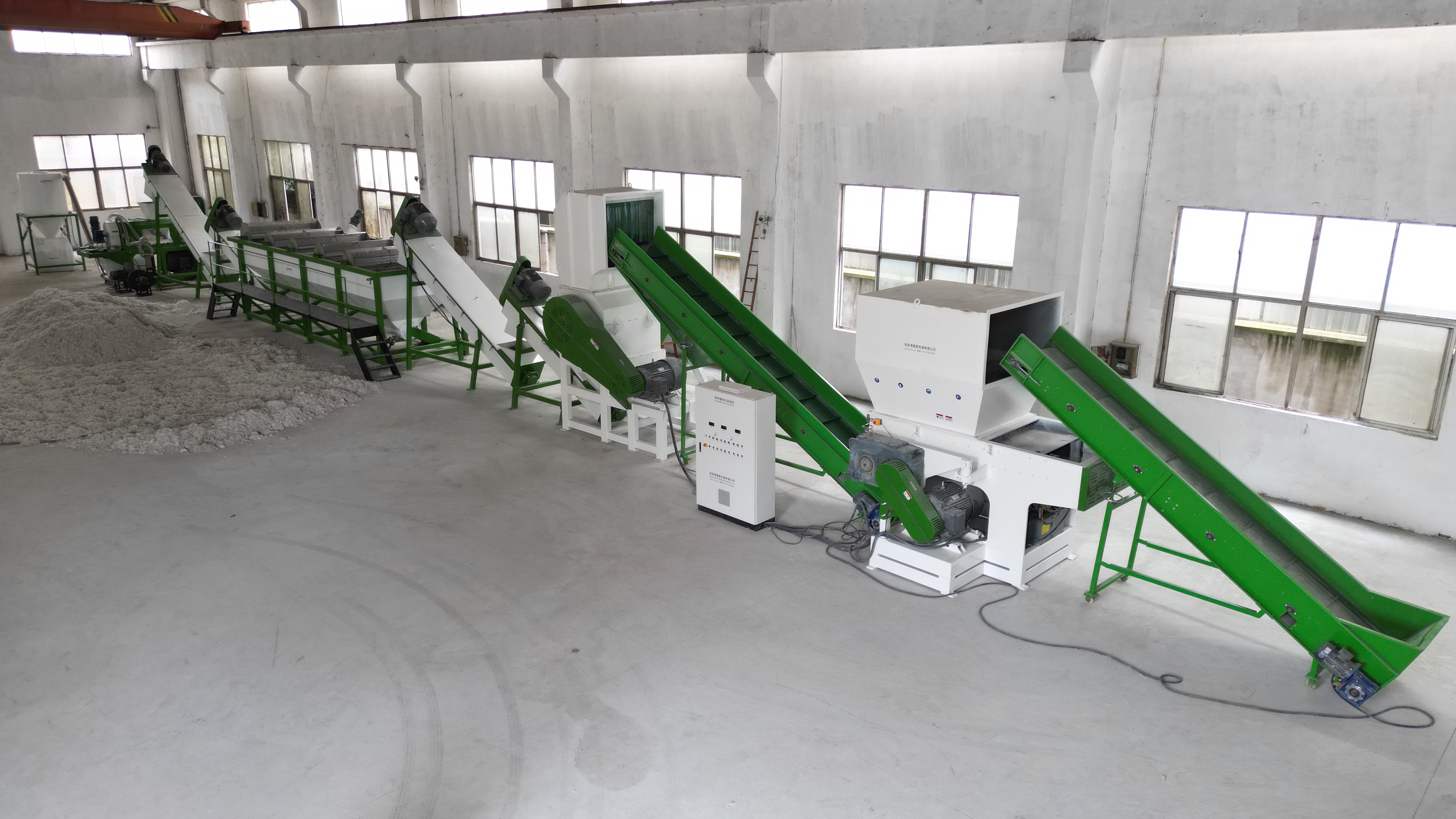 Plastic recycling line