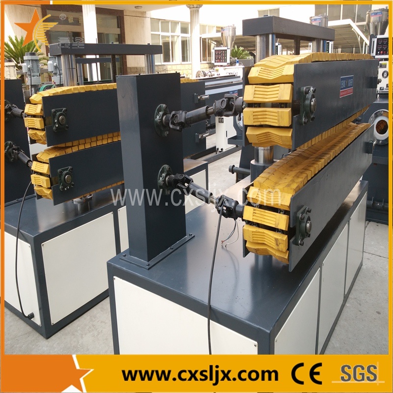 Zhangjiagang-Chenxing-Machinery-Co-Ltd-china pipe haul-off machine