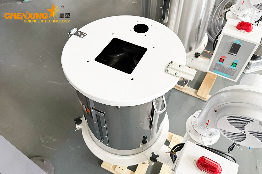 Automatic plastic drying system with hot air circulation for granule processing