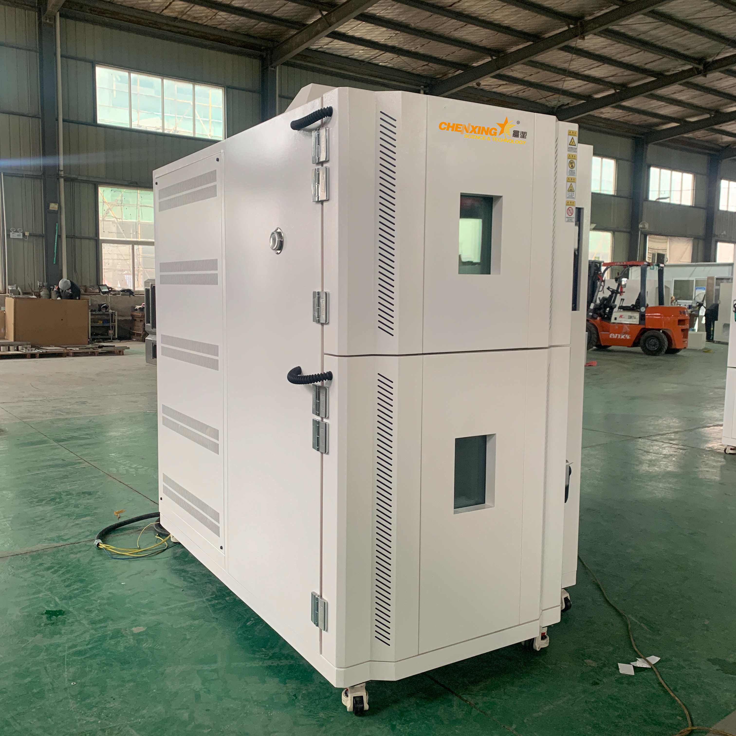 Cold And Hot Impact Testing Machine