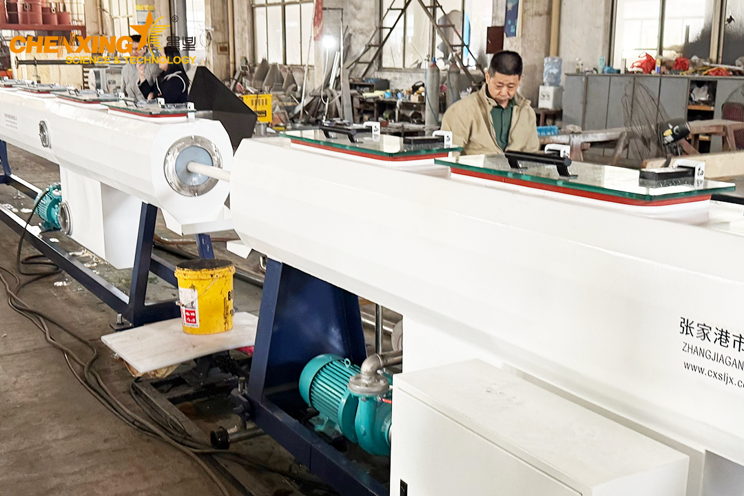 PVC pipe extrusion line single outlet production system for large diameter pipes.png