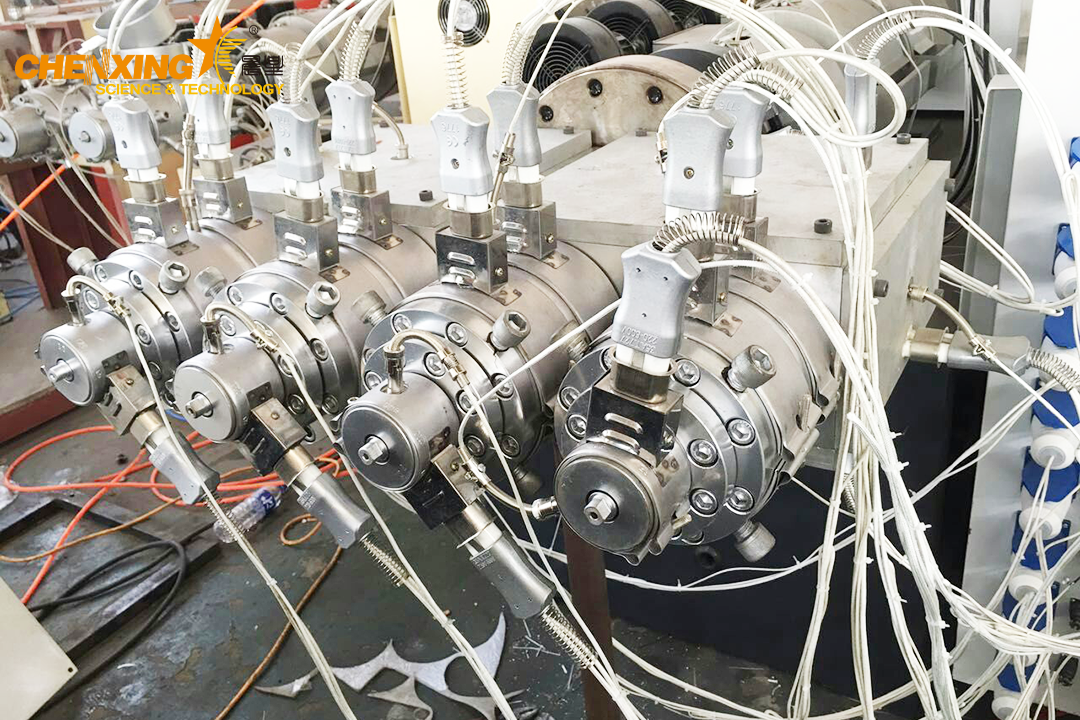 four cavity PVC pipe extrusion line high efficiency small diameter pipe production.png